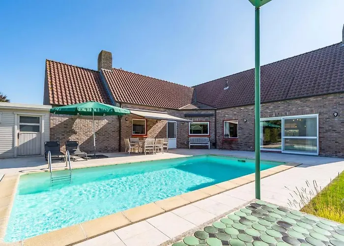 Villa With Heated Swimming Pool, Sauna And Garden