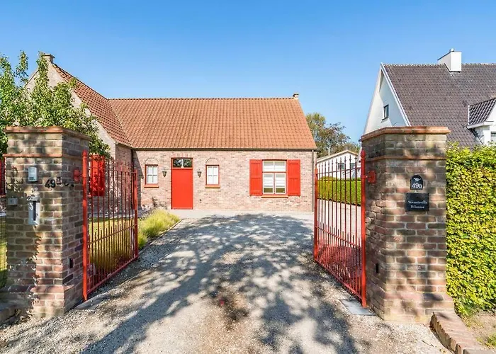 Villa With Heated Swimming Pool, Sauna And Garden